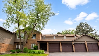 972 West Ct Unit C, Naperville, IL 60563