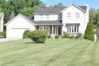 5876 Country Trail, Youngstown, OH 44515