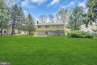 45 Linden Ln, Plainsboro, NJ 08536