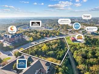 5100 Gretna Rd, Branson, MO 65616