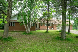 10778 Darien Rd, Holland, NY 14080