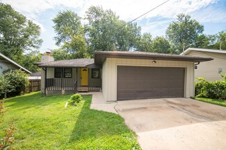 2714 N Howard Ave, Springfield, MO 65803