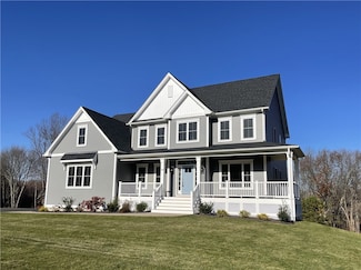 37 Cardinal Rd, Cranston, RI 02921
