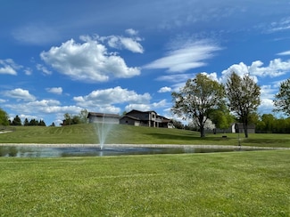 661 S Range Rd, Ironwood, MI 49938