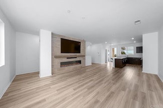5232 Beachfront Cove St Unit 81, San Diego, CA 92154