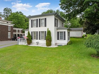 15 Franklin Ave, Clinton, NY 13323