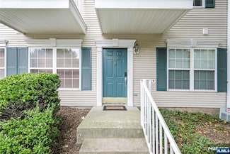 2054 Charles Ct, Mahwah, NJ 07430