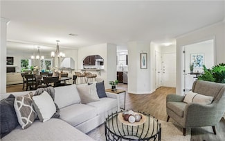 908 Hollyfax Cir NE, Atlanta, GA 30328