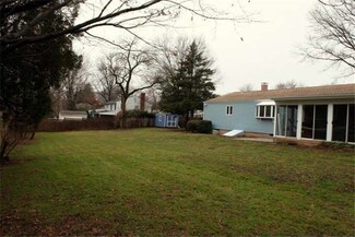 13 Hickory Hill Dr, Ewing, NJ 08618