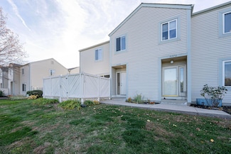 5268 Captains Ct, Columbus, OH 43220