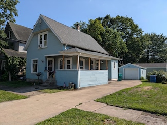 906 Linwood Ave, La Porte, IN 46350