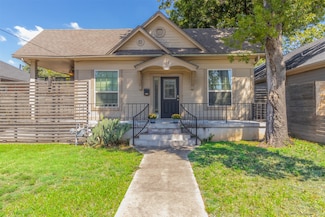 825 W 12th St, Dallas, TX 75208