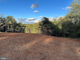 0 Independence Dr, Luray, VA 22835