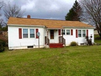 36 Jeb Stuart St, Bland, VA 24315