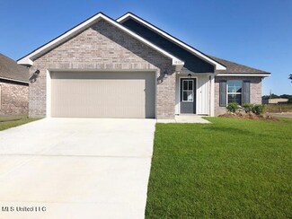 18102 Evergreen Dr, Gulfport, MS 39503