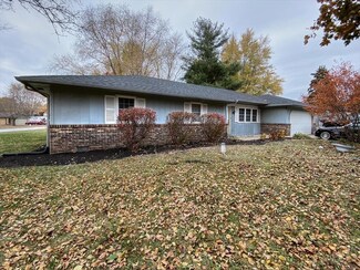1616 Greenacres Dr, Kokomo, IN 46901