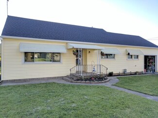 210 N Grand Ave, Ashley, IN 46705