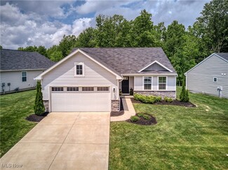 1579 Leslie Dr, Streetsboro, OH 44241