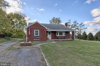 177 Lawn Rd, Palmyra, PA 17078