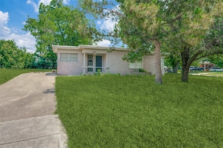 3000 Willow Park St, Richland Hills, TX 76118