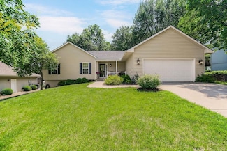 1702 Aspen Ln, Excelsior Springs, MO 64024