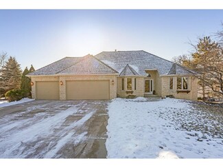 5981 Ridge Creek Rd, Saint Paul, MN 55126