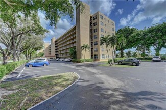 4550 NW 18th Ave Unit 206, Pompano Beach, FL 33064
