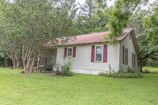 1386 Elvin Weeks Rd, Bethel Springs, TN 38315