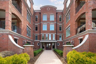 180 W Benton Ave Unit 303, Naperville, IL 60540
