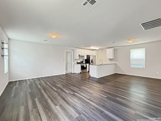 1215 Robbins Point, San Antonio, TX 78245