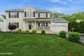 81 W Shenendoah Rd, Howell, NJ 07731