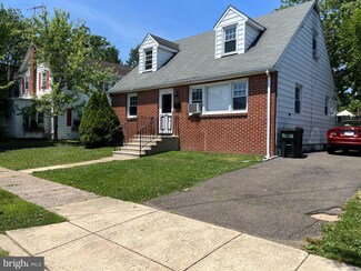 433 Greenway Ave, Ewing, NJ 08618