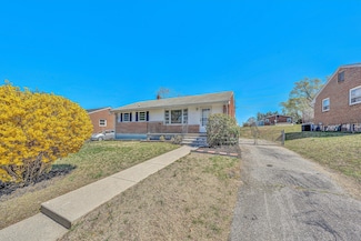 2152 Ellison Ave, Salem, VA 24153