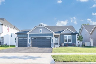 1231 1/2 18th Ave, East Moline, IL 61244