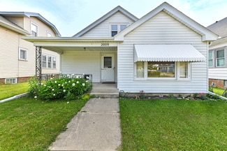 2009 Kearney Ave, Racine, WI 53403