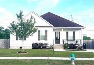 2832 Pirate Dr, Chalmette, LA 70043