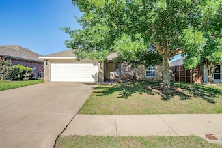 543 Thistle Meade Cir, Burleson, TX 76028