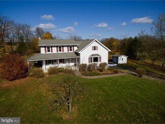 449 Dad Burnhams Rd, Schuylkill Haven, PA 17972