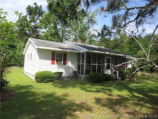 1670 W Massachusetts Ave, Southern Pines, NC 28387