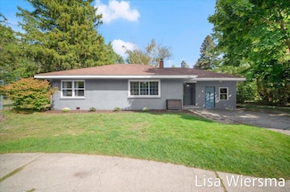 3986 Holton Rd, Muskegon, MI 49445