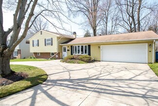 1160 Mohegan Trail, Willoughby, OH 44094