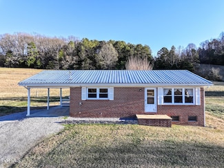 2590 Mount Carmel Rd, Mosheim, TN 37818