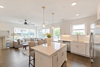 1677 54th Ave N Unit 200, Nashville, TN 37209