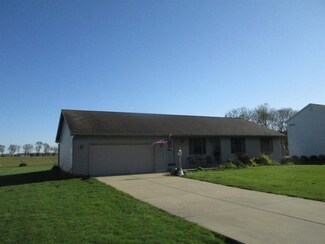 413 E Dunn Rd, New Carlisle, IN 46552