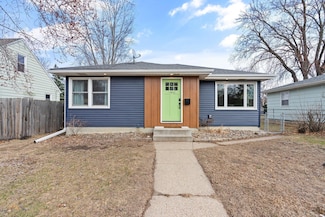 3612 Halifax Ave N, Robbinsdale, MN 55422