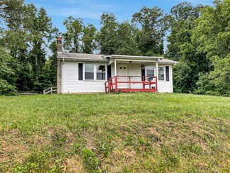 111 Neal St, Pearisburg, VA 24134