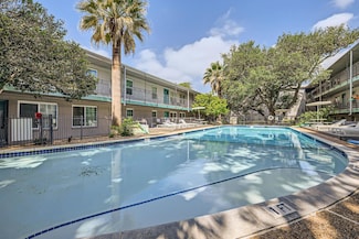 300 Crockett St Unit 115, Austin, TX 78704