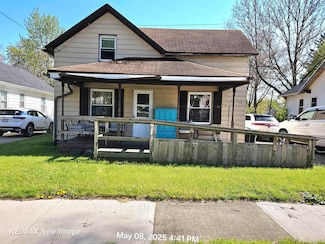 1551 Division St, Saginaw, MI 48602