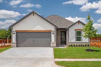 3116 Aidyn Ct, Mustang, OK 73064