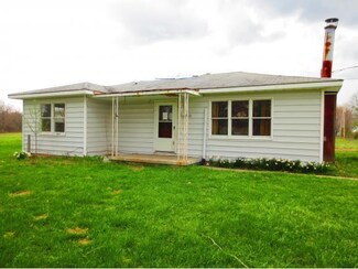 13518 Cora Rd, Moores Hill, IN 47032